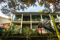 Socialtel Red Frog - Formerly Selina Red Frog Hotels in Bastimento