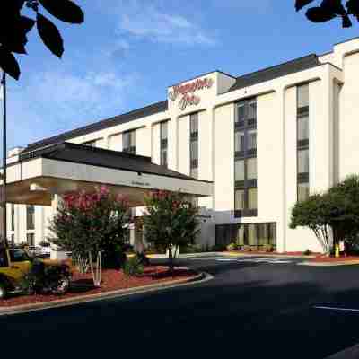 Hampton Inn Charlotte-North/Lake Norman Hotel Exterior