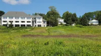 Strawberry Hill Seaside Inn Hotel di Rockland