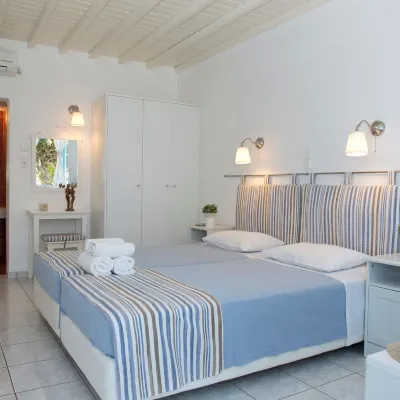 أسيمينا Hotels near شاطئ كاباري