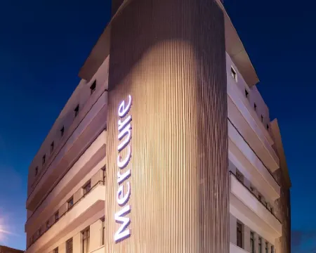 ホテル メルキュール ポルト セントロ ポルトのホテル