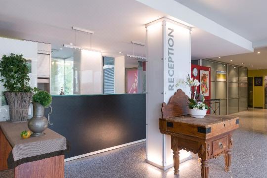 1. 다이아나 호텔 ..