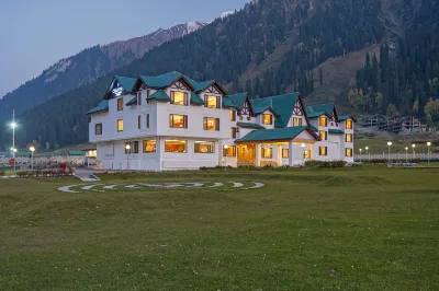 Country Inn and Suites by Radisson, Sonamarg Hotels near REZAN