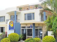 Beachside Holiday Apartments