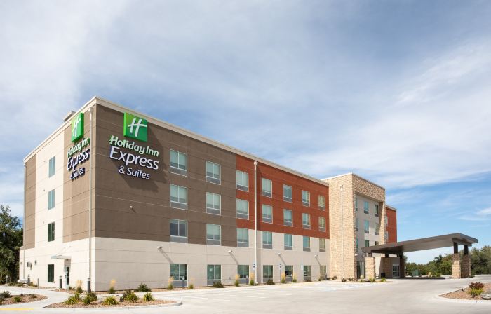 Holiday Inn Express & Suites STERLING by IHG