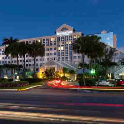DoubleTree by Hilton Deerfield - Beach Boca Raton Hotel Exterior