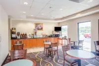 Super 8 by Wyndham Crossville TN Hotel a Cumberland County