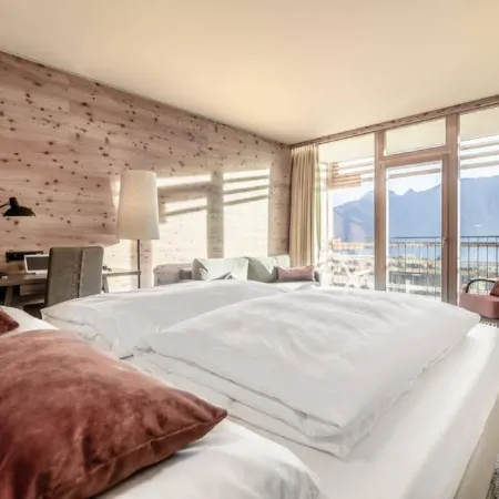 NIDUM - Casual Luxury Hotel