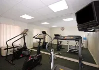 Quality Inn & Suites Hotels in Dickson