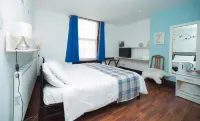 Breeze Guest House Hotels in Bootle