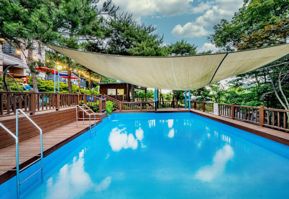 Yeongheungdo J Pension - Housity