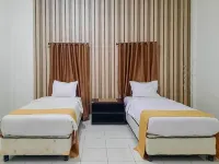 Hotel Puri Yasmin Potowanua Lasusua Mitra RedDoorz