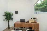 RedDoorz @ Jalan Demang Lebar Raya Palembang Hotels in Demang Lebar Daun