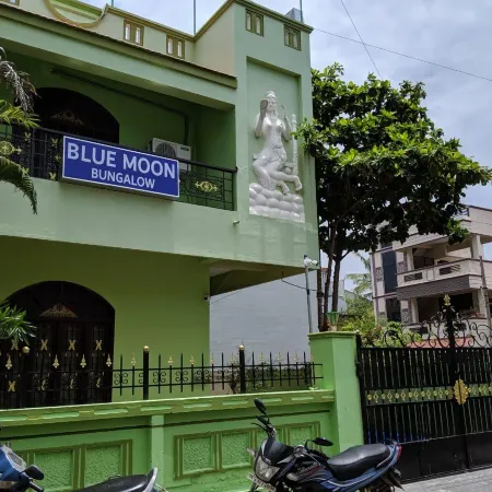 Bluemoon Bungalow