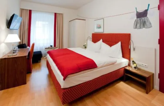 澤姆布勞豪斯餐廳旅館