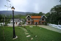 Pakoid Cottages
