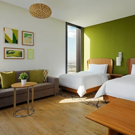Element Me'aisam Dubai, A Marriott Hotel Отели рядом с достопримечательностью «Комплекс Дубай-Студио-Сити»