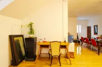 Nexdeco House Homestay Syariah Solo - مطابخ