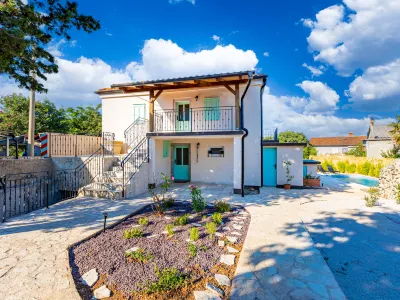 Paesana Heritage House Hotels near Krk