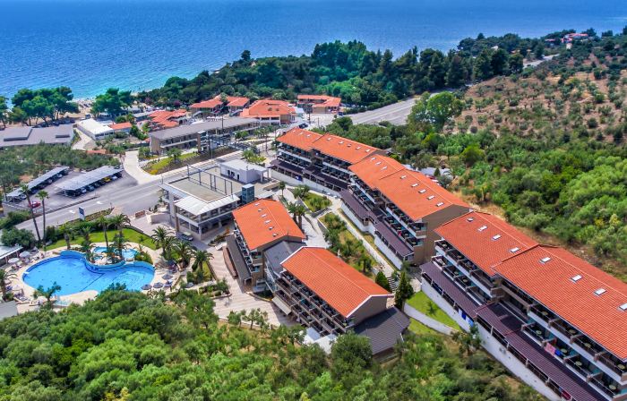 Lagomandra Hotel and Spa