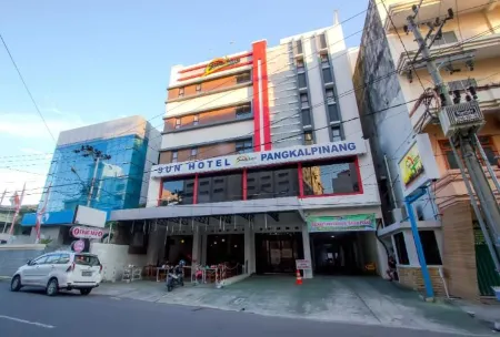 Sun Hotel Pangkalpinang Отели в г. Semabung Lama