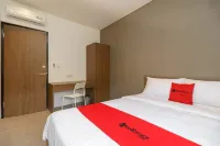 RedDoorz Syariah Near Rumah Sakit Medika Dramaga Hotels in Dramaga