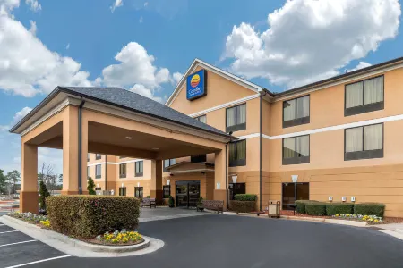 Comfort Inn & Suites Peachtree Corners Отели в г. Норкросс