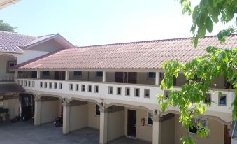 Tan Deaw House
