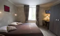 Logis la Résidence Hotels in Fougerolles