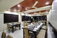 Daksh Hotel & Restaurant