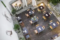 Art Hotel Hotels in Center District