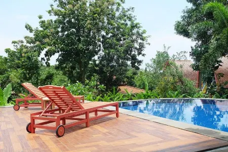 Rimba Desa Resort Inn Jepara Отели в г. Mlonggo