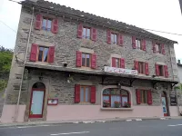 L'Atelier S فنادق في Bagnols-les-Bains