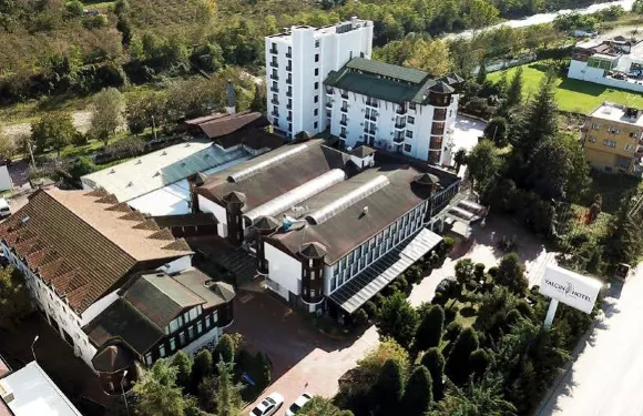 亞爾辛酒店度假村