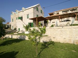Villa Bonaca Perfect Location for a Holiday with Friends or Family