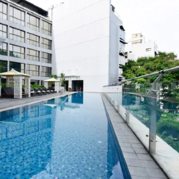 Travelodge Harbourfront Singapore Hotels near Universal Studios Singapore