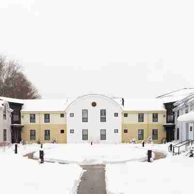 Briar Barn Inn Hotel Exterior