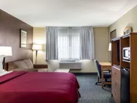 Travelodge by Wyndham Fargo West Acres