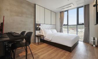 Dongtan Station Just Sleep Hotel