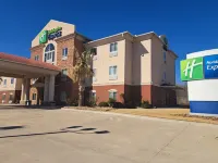Holiday Inn Express Kenedy by IHG Hotels in Karnes City