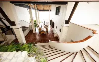 Emoha Dive Resort Hotels in San Jose
