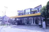 Al-Ghani Syariah Mitra RedDoorz Hotel dekat Kampus 3 Universitas Negeri Padang