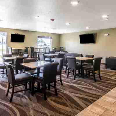 Cobblestone Inn & Suites - Barron Dining/Meeting Rooms