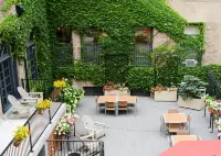 Chicago Getaway Hostel Отели рядом с достопримечательностью «Университет Хот Дог»