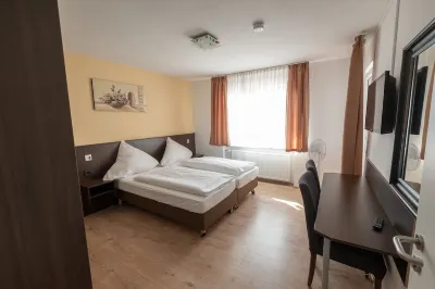 Schnitzelhaus Und Pension Stadt Rosbach Hôtels à : Friedberg