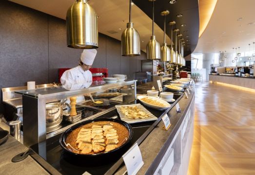 2. JR 호텔 클레..