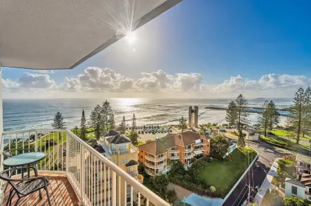 Carool Holiday Apartments Отели рядом с достопримечательностью «Пойнт Дангер»