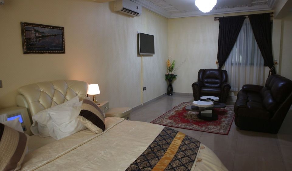 Jobyco Hotel - Housity