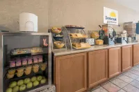 デイズ イン バイ ウィンダム ウエスト ラピッド シティ - 朝食