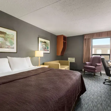 Travelodge by Wyndham Edmonton West